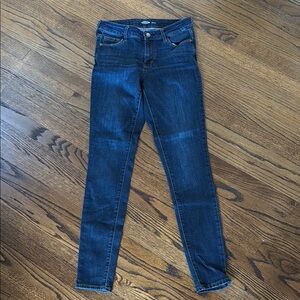 B4 Old Navy Women’s 4 Long Dark Blue Skinny Jeans